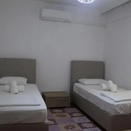 Apartment Centre *
