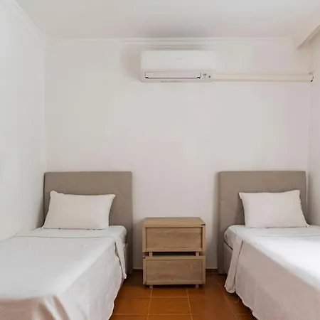 Apartment Centre